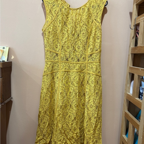 Lulus Dresses & Skirts - Lulus Lace Sleeveless Dress - marigold, size medium